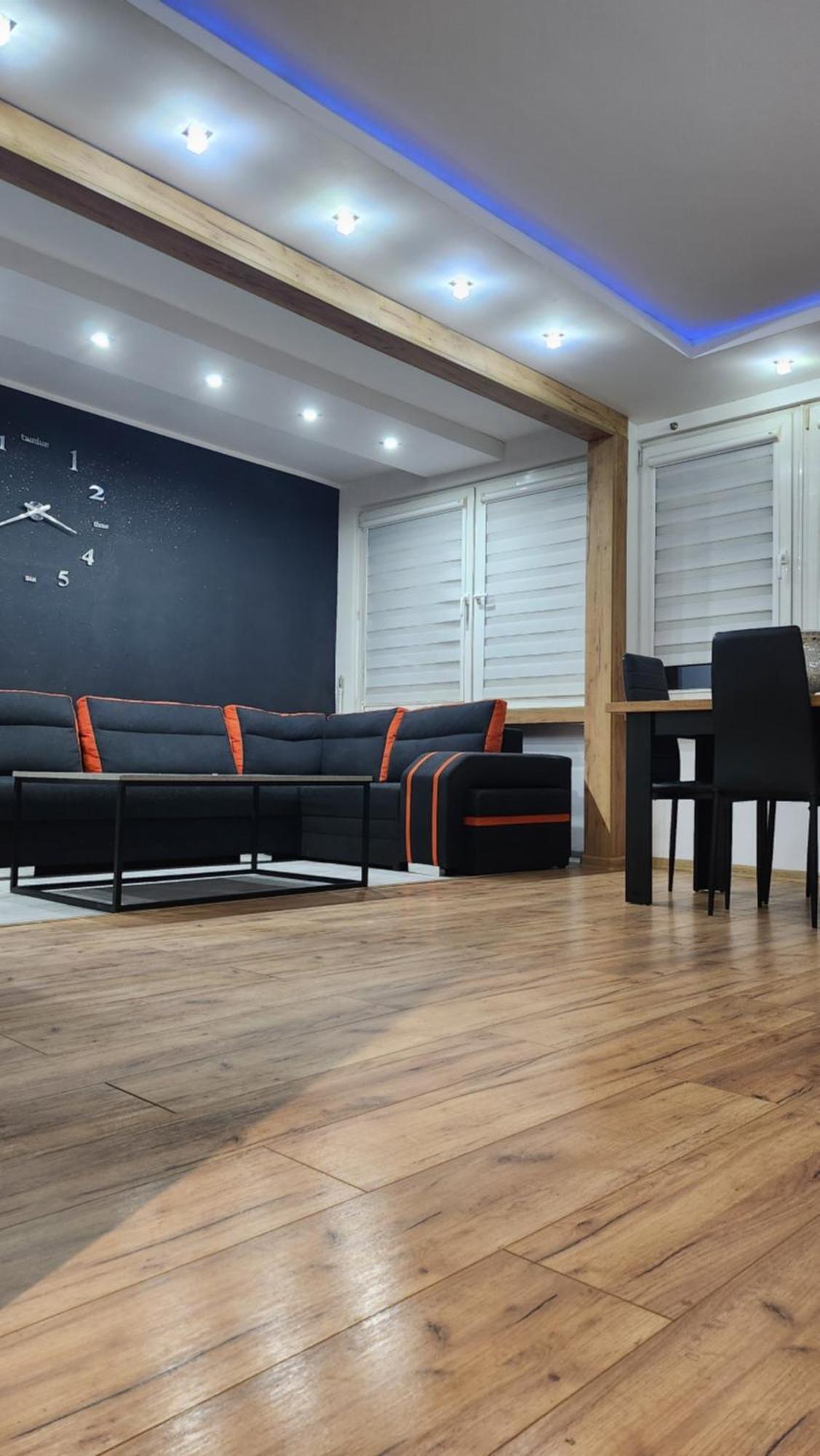 Ekskluzywny Apartament W Centrum Z Klimatyzacja I Balkonem Любін Екстер'єр фото
